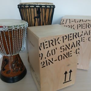 Djembé en Cajon met de groep!